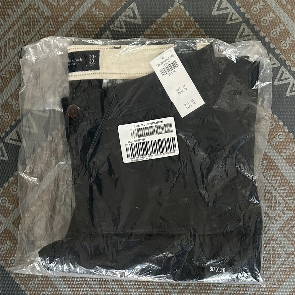 Black Men's Chino Pants 30x30